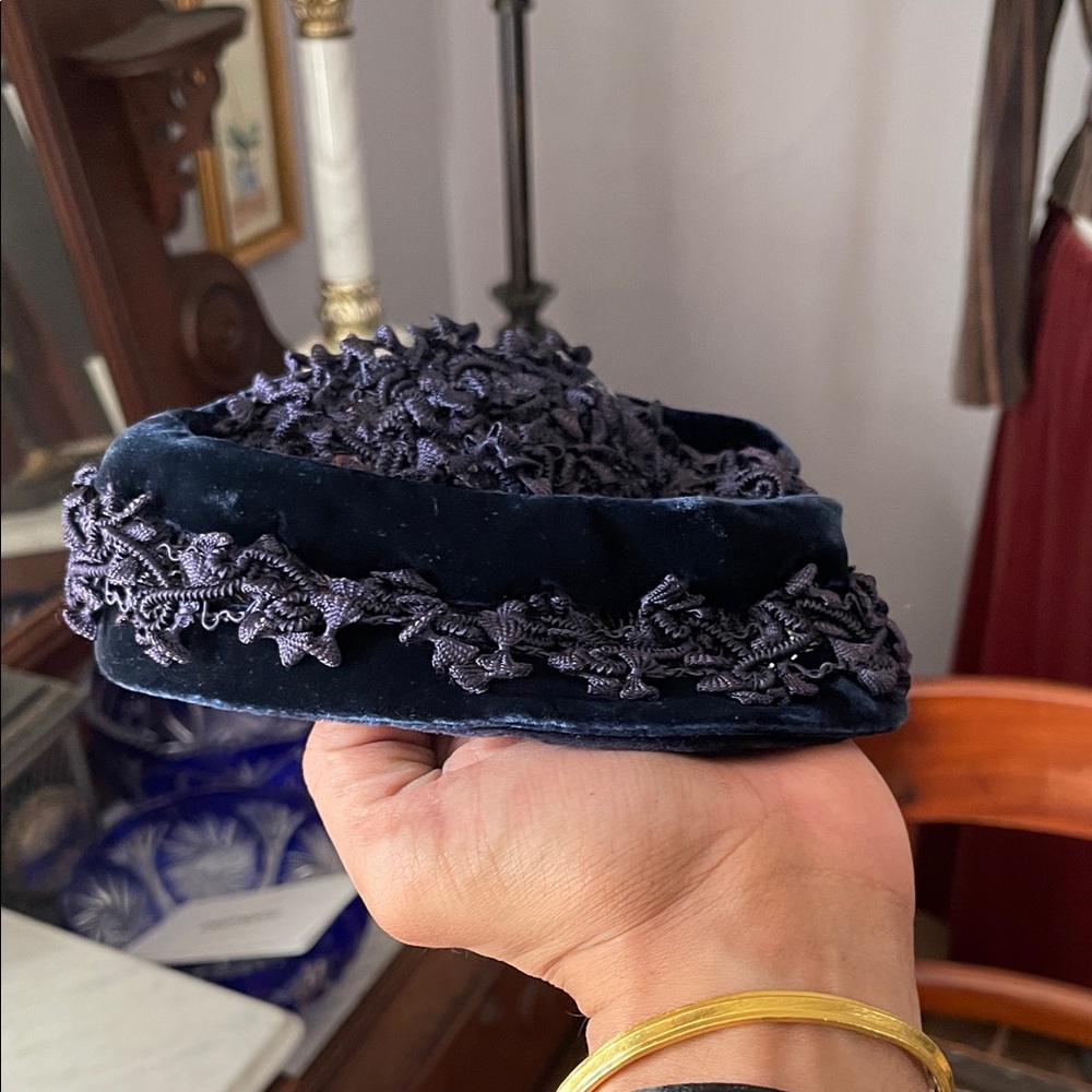 Vintage Navy Blue Velvet Decorative Women's Hat